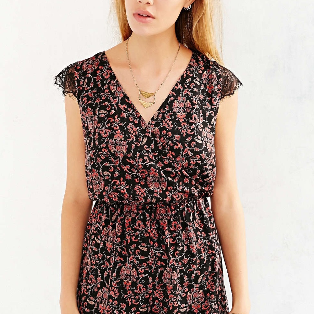 Kimchi Blue UO Lace Inset Romper